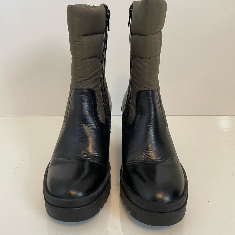 Fly London chunky boot - Picture 3 of 6